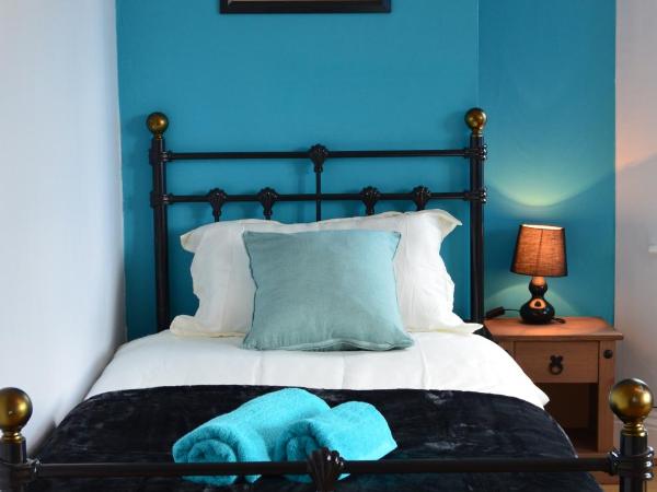 Old Trafford Guest House : photo 5 de la chambre chambre triple confort