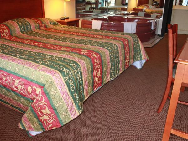 Knights Inn Indianapolis : photo 6 de la chambre suite lit king-size – non-fumeurs