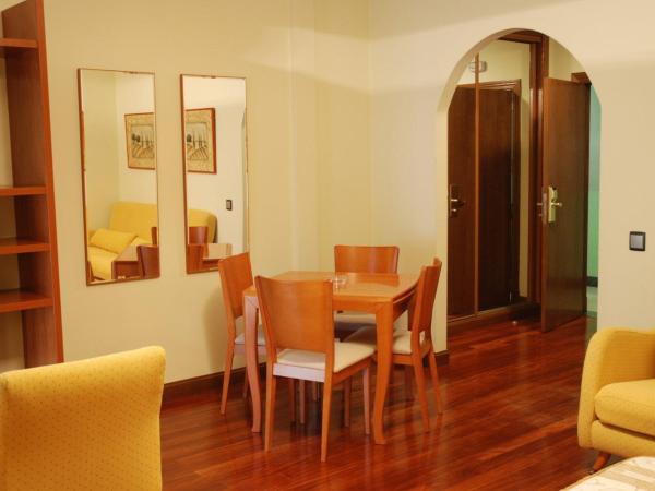 Hostal Los 5 Pinos : photo 3 de la chambre suite junior