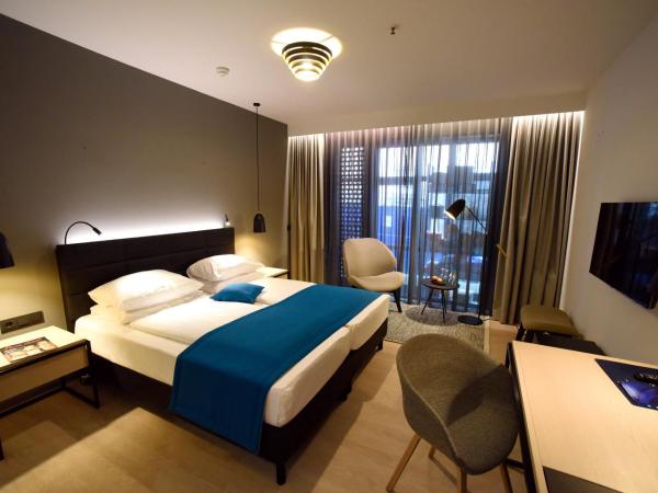 Radisson Blu Hotel, Mannheim : photo 5 de la chambre chambre supérieure - baie vitrée