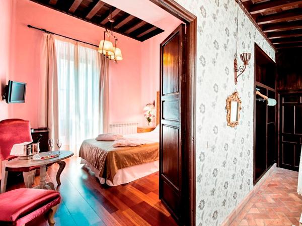 Palacio de Mariana Pineda : photo 3 de la chambre suite junior