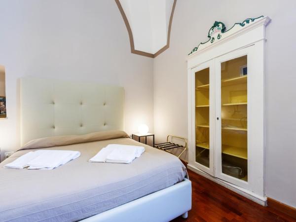 B&B Centro Storico Lecce : photo 3 de la chambre chambre santa croce 