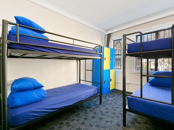 Secret Garden Backpackers, Sydney : photo 5 de la chambre lit dans dortoir mixte de 4 lits avec salle de bains commune
