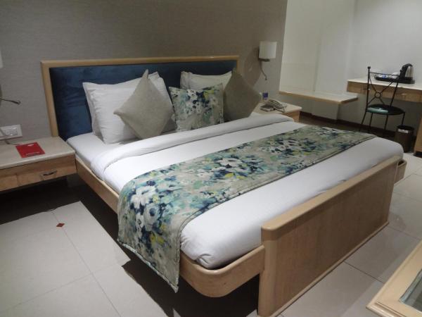 Hotel Suncity Apollo, Colaba : photo 7 de la chambre chambre deluxe double ou lits jumeaux