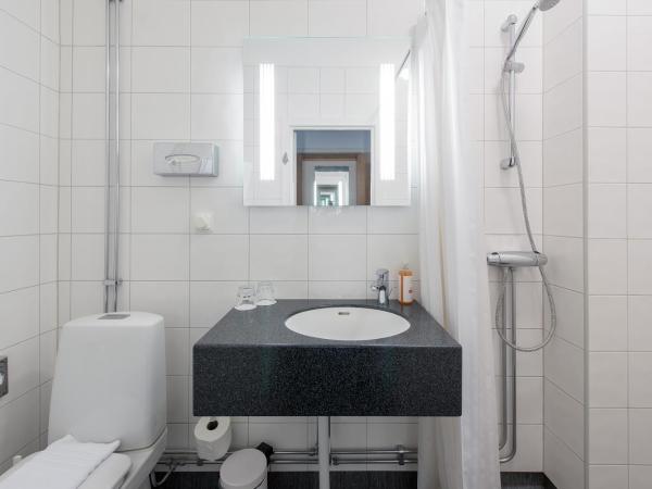 Centric Hotel : photo 10 de la chambre chambre lits jumeaux