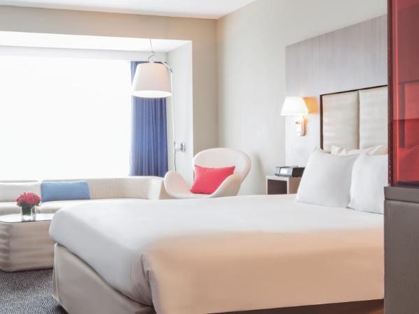 Novotel Montreal Center : photo 3 de la chambre chambre lit king-size exécutive