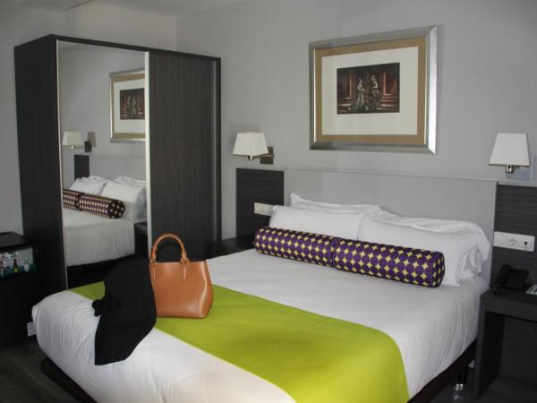 Mercure Madrid Centro : photo 5 de la chambre chambre lit queen-size 
