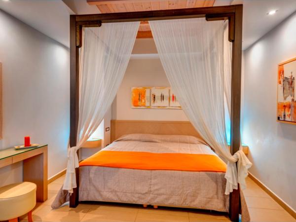 Nissaki Beach Hotel : photo 5 de la chambre chambre double ou lits jumeaux