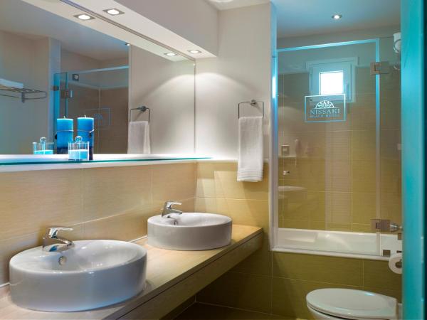 Nissaki Beach Hotel : photo 4 de la chambre suite 1 chambre (2-4 adultes)