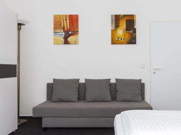 Aparthotel VEGA : photo 4 de la chambre chambre triple