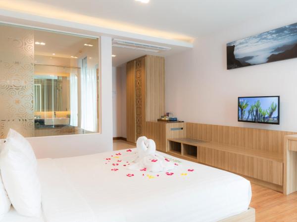 Grand Vista Hotel Chiangrai-SHA Extra Plus : photo 6 de la chambre chambre double deluxe avec accès piscine