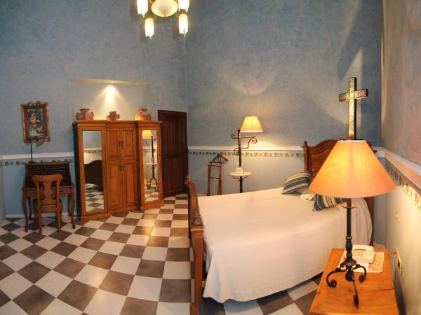 Hotel Boutique La Mision De Fray Diego : photo 1 de la chambre deluxe suite 1 double bed & garden view