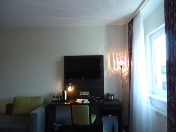 MSR Hotel Hannover : photo 7 de la chambre chambre double ou lits jumeaux