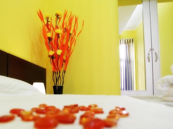 B&B Chiaia Relax : photo 10 de la chambre chambre familiale avec balcon