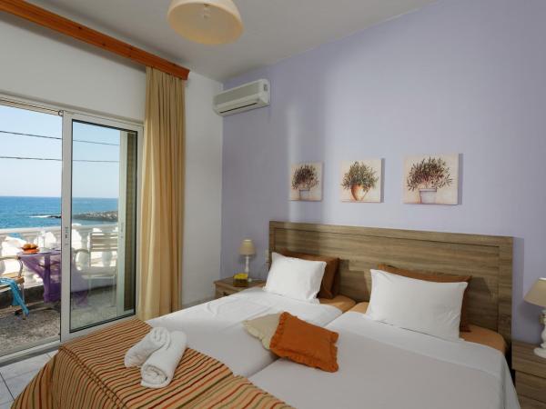 Zorbas Hotel : photo 4 de la chambre chambre double ou lits jumeaux - vue sur mer