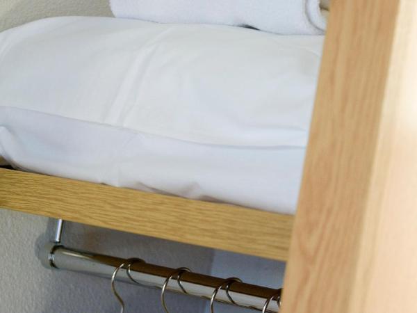 B&B HOTEL Grenoble Centre Alpexpo : photo 4 de la chambre chambre double