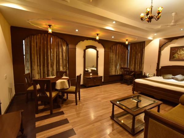 Hotel Niky International : photo 3 de la chambre suite deluxe