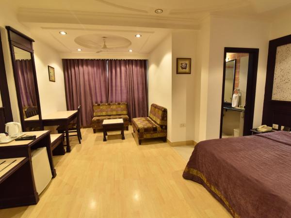 Hotel Niky International : photo 5 de la chambre chambre double supérieure