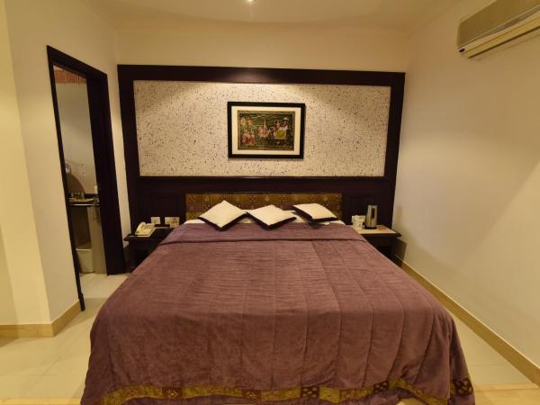 Hotel Niky International : photo 6 de la chambre chambre double supérieure