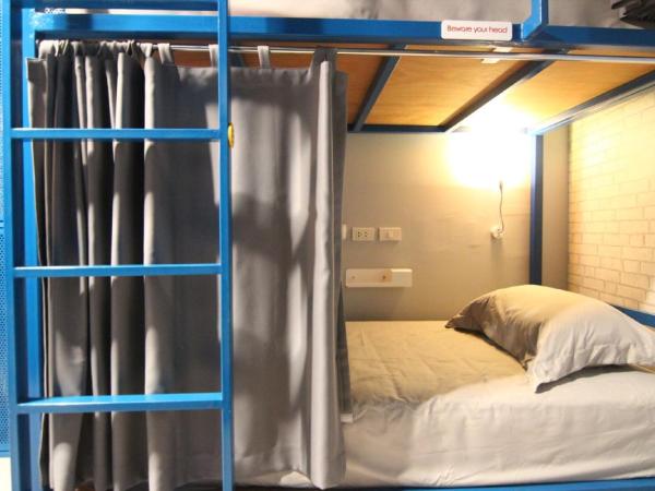 The Moon Hostel Huahin : photo 9 de la chambre lit superposé dans dortoir mixte