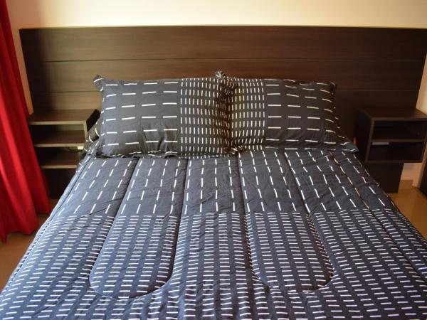 Cabaña con costa de lago : photo 8 de la chambre appartement - rez-de-chaussée