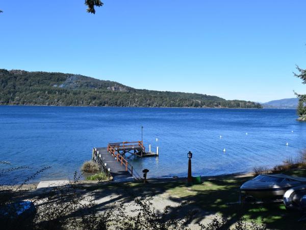 Cabaña con costa de lago : photo 2 de la chambre appartement - rez-de-chaussée