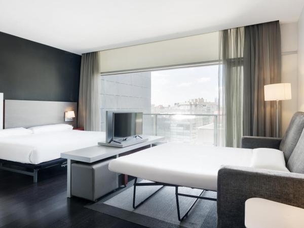 Ilunion Atrium : photo 4 de la chambre chambre familiale (2 adultes et 2 enfants)