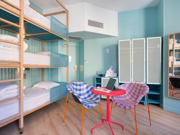 Hostel Ozz Nice : photo 3 de la chambre chambre familiale 6 personnes