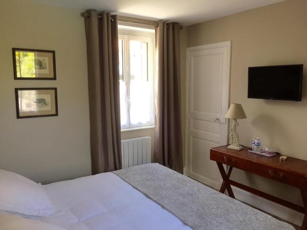 Villa la Ruche : photo 2 de la chambre chambre double ou lits jumeaux - vue sur jardin