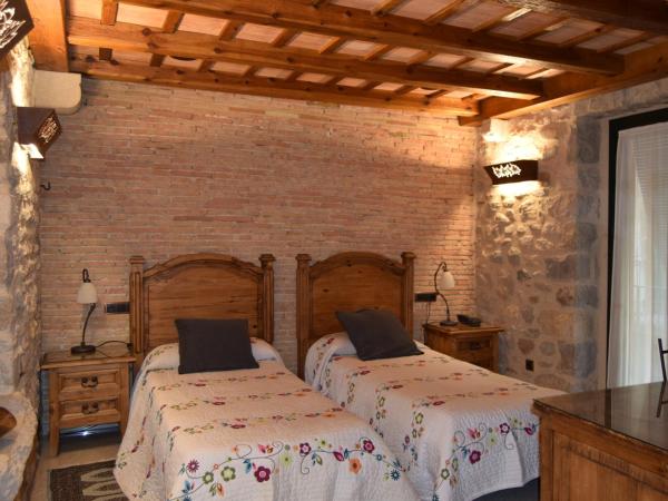 Hotel Històric : photo 4 de la chambre chambre lits jumeaux