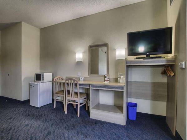 Motel 6-London, ON - Ontario : photo 3 de la chambre chambre deluxe avec 2 lits queen-size - non-fumeurs