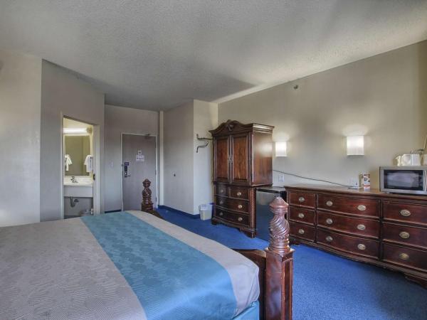 Motel 6-London, ON - Ontario : photo 5 de la chambre chambre lit king-size deluxe - non-fumeurs