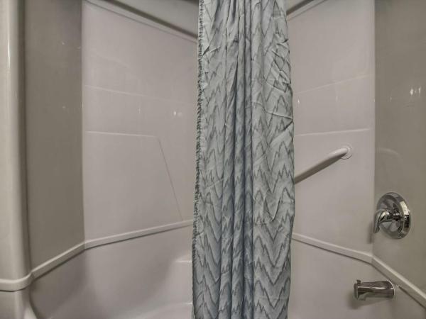 Motel 6-London, ON - Ontario : photo 5 de la chambre chambre deluxe avec 2 lits queen-size - non-fumeurs