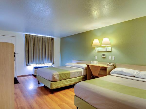 Rodeway Inn : photo 6 de la chambre chambre double avec 2 lits queen-size - adaptée aux personnes à mobilité réduite