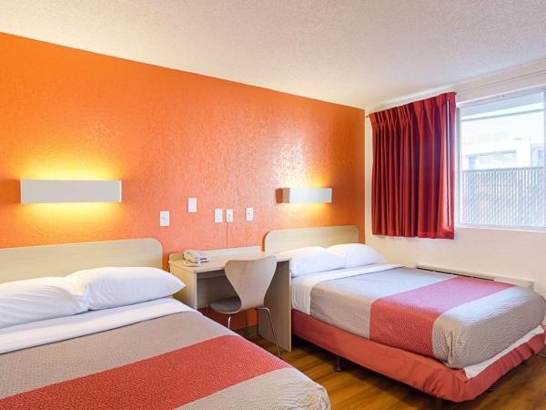 Motel 6- Denver, CO Downtown : photo 7 de la chambre chambre quadruple