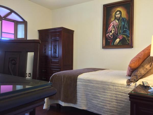 Hotel San Xavier : photo 3 de la chambre chambre double standard (2 adultes)