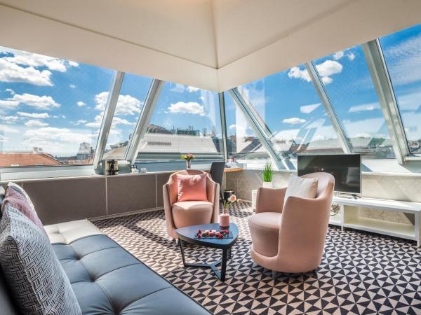 Hotel Moments Budapest by Continental Group : photo 2 de la chambre top floor andrassy suite