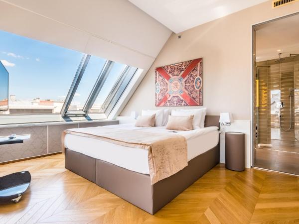 Hotel Moments Budapest by Continental Group : photo 3 de la chambre suite basilique avec terrasse