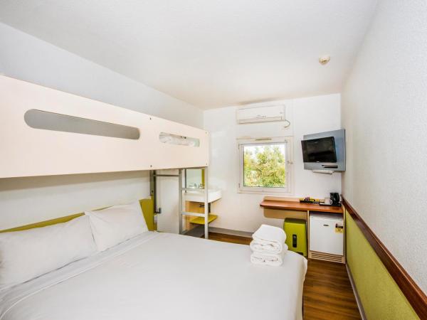 ibis Budget - St Peters : photo 2 de la chambre chambre lit queen-size standard avec lits superposés simples