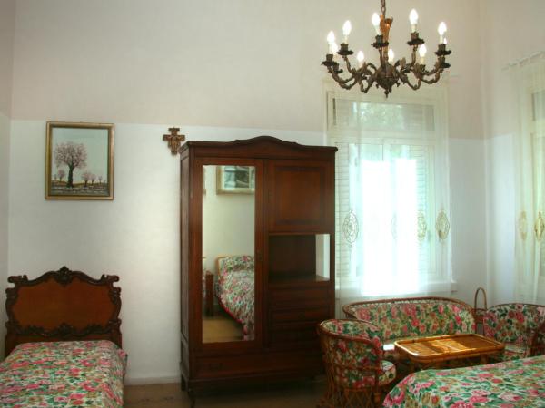 B&B Villa Pallante : photo 4 de la chambre chambre double ou lits jumeaux avec salle de bains