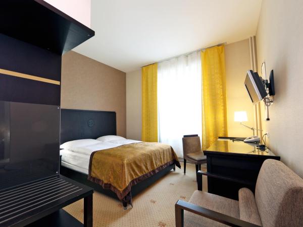 Hotel St.Gotthard : photo 3 de la chambre chambre double confort