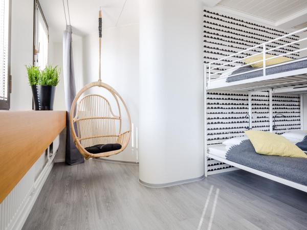 Hostel Café Koti : photo 3 de la chambre lit dans dortoir pour femmes de 10 lits