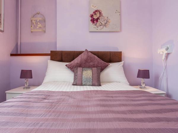 Brighton Surf Guest House : photo 2 de la chambre chambre double - lavande et argent