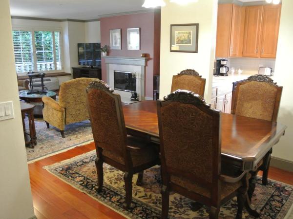 Cow Hollow Inn and Suites : photo 5 de la chambre suite 1 chambre avec lit king-size