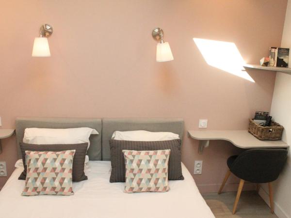 Hotel Saint-Michel : photo 10 de la chambre chambre double confort