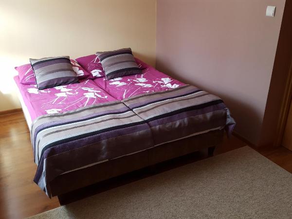 Dom Gościnny Korab : photo 2 de la chambre chambre double ou lits jumeaux avec salle de bains