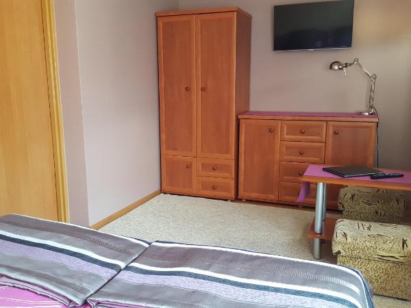 Dom Gościnny Korab : photo 3 de la chambre chambre double ou lits jumeaux avec salle de bains