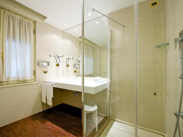 Mercure Parma Stendhal : photo 3 de la chambre chambre double deluxe