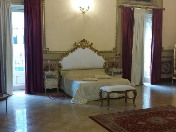 Hotel Sofia : photo 5 de la chambre suite avec jacuzzi