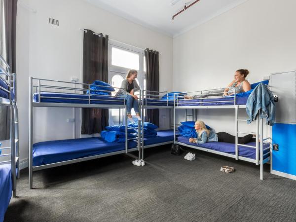 Secret Garden Backpackers, Sydney : photo 6 de la chambre lit dans dortoir mixte de 8 lits avec salle de bains commune (18-35 ans uniquement)